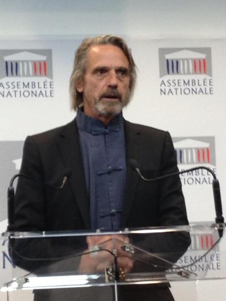 Photo via @neoplanete on Twitter