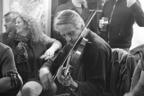 Photo by Bob Singer https://singersongblog.wordpress.com/2015/05/13/baltimore-fiddle-fair/