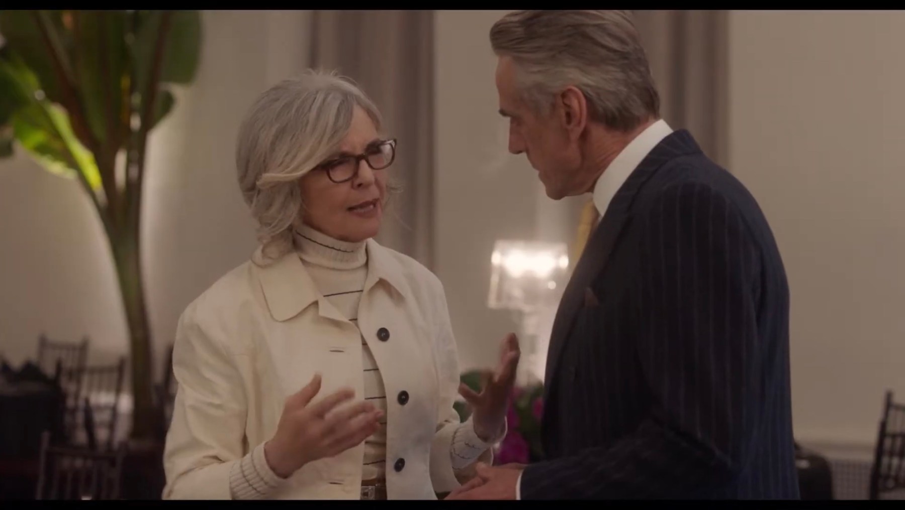 TRAILER Love, Weddings & Other Disasters